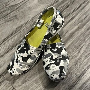 Tom’s Panda Print Alpargata Shoes